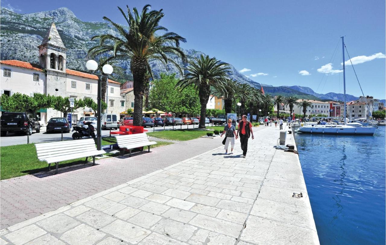 Beautiful Home In Makarska With Kitchen Eksteriør bilde